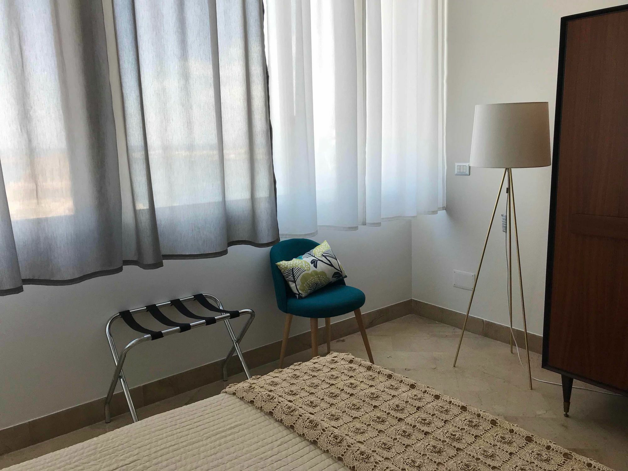 B&B Questa Casa Non E'Un Albergo Palermo Bagian luar foto