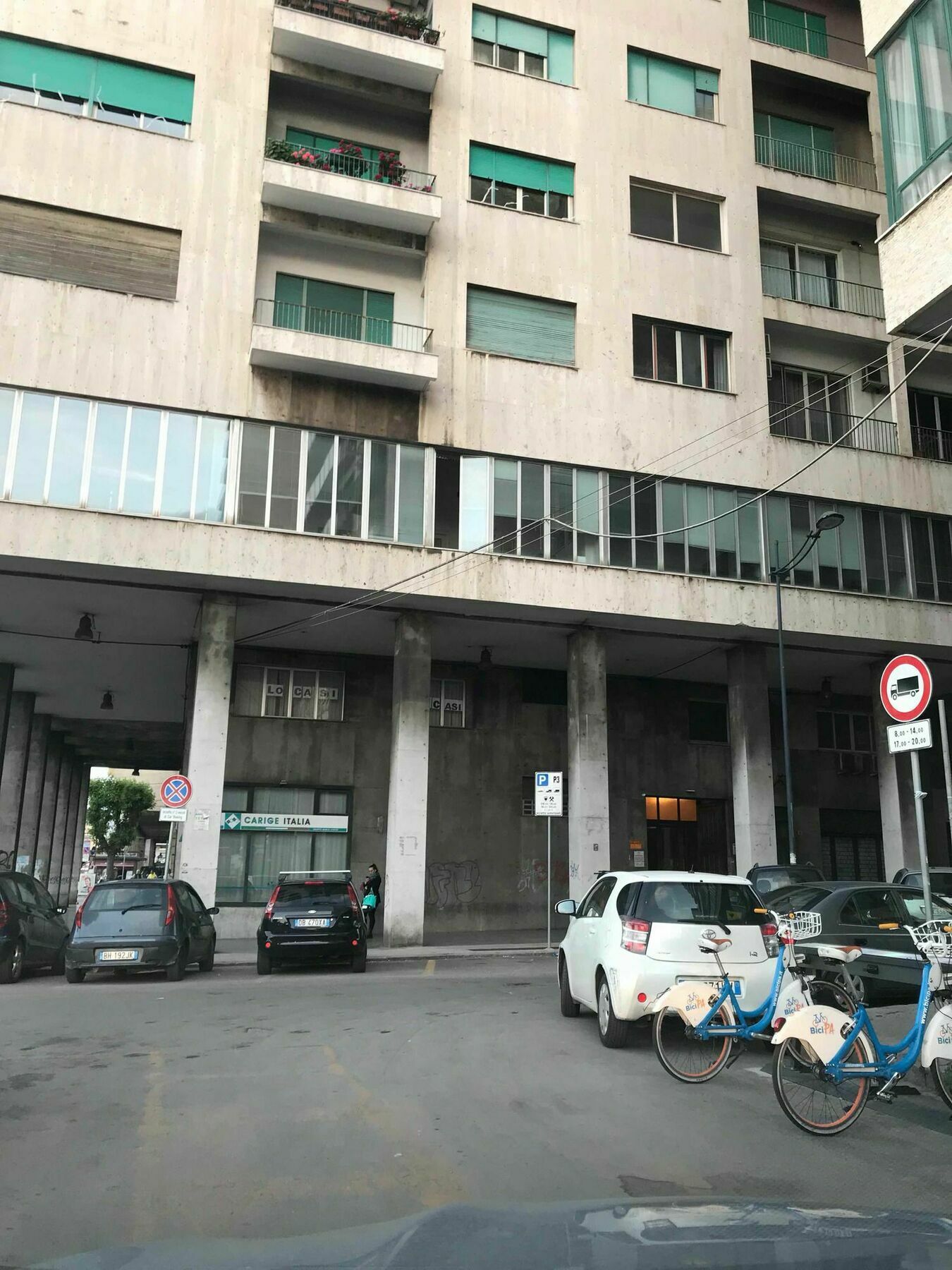 B&B Questa Casa Non E'Un Albergo Palermo Bagian luar foto